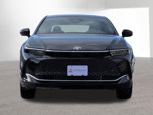 2026 Toyota Crown Platinum