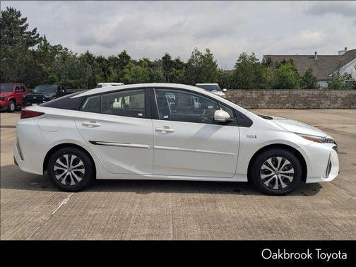 2022 Toyota Prius Prime XLE