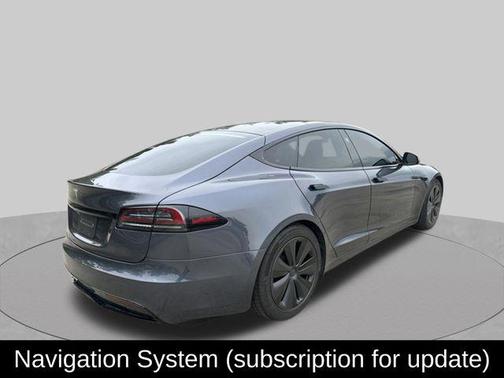 2022 Tesla Model S Base
