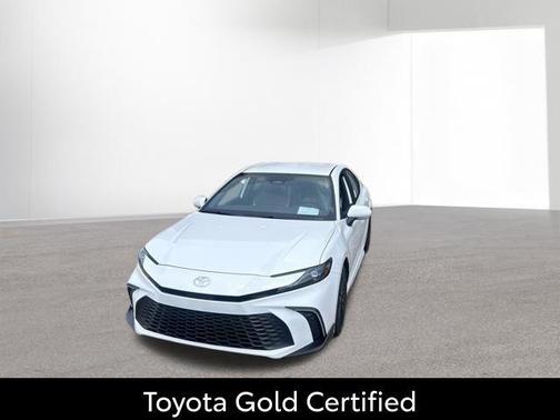 Ice Cap 2026 Toyota Camry SE