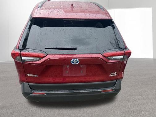 2019 Toyota RAV4 Hybrid XLE