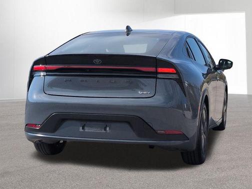 2023 Toyota Prius LE