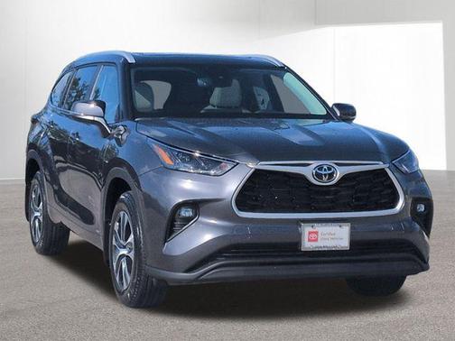 2025 Toyota Highlander Hybrid XLE