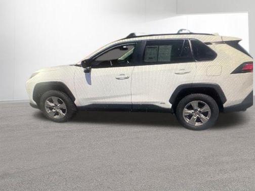 Ice Cap 2024 Toyota RAV4 Hybrid LE