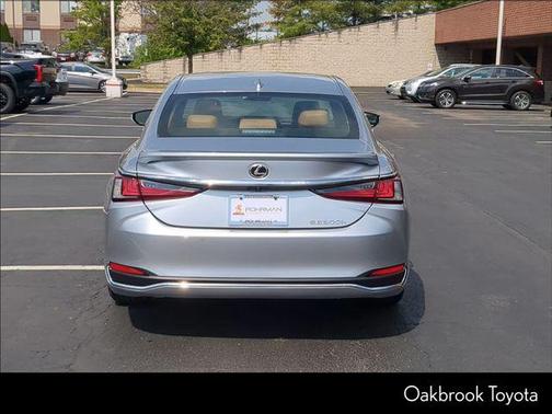 2025 Lexus ES 300h Base
