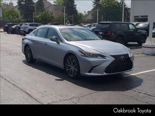 2025 Lexus ES 300h Base
