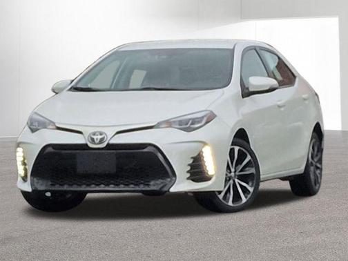 Blizzard Pearl 2017 Toyota Corolla SE