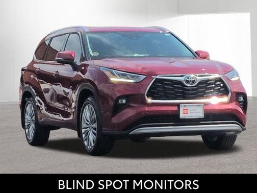 Ruby Flare Pearl 2026 Toyota Highlander Platinum