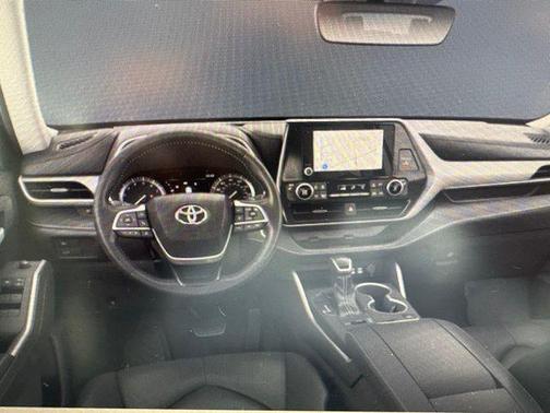 2026 Toyota Highlander XLE