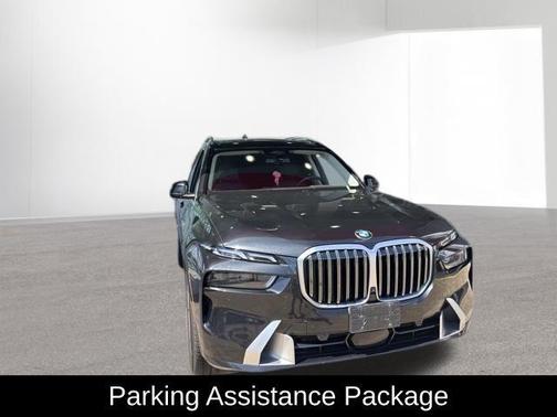 Black Sapphire Metallic 2025 BMW X7 xDrive40i