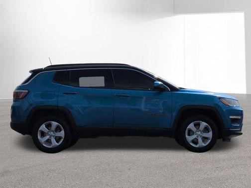 Laser Blue Pearlcoat 2018 Jeep Compass Latitude