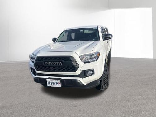 2017 Toyota Tacoma SR5