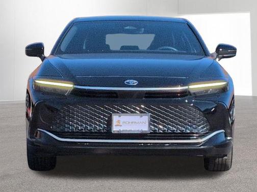 2023 Toyota Crown XLE