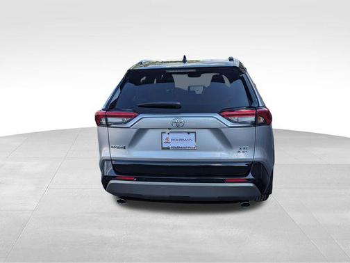 2025 Toyota RAV4 Hybrid SE
