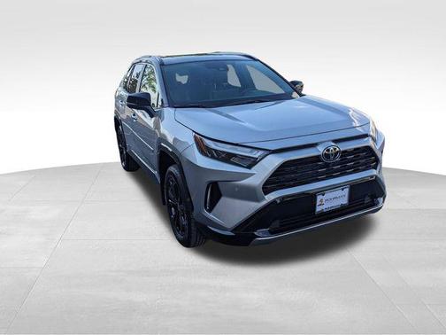 2025 Toyota RAV4 Hybrid SE