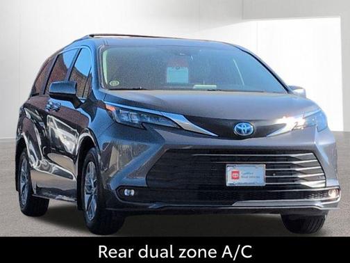 Magnetic Gray Metallic 2025 Toyota Sienna XLE