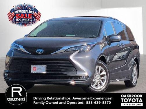 Magnetic Gray Metallic 2025 Toyota Sienna XLE