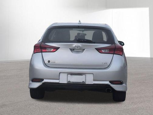 2016 Scion iM Base