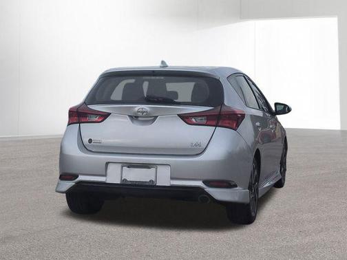 2016 Scion iM Base