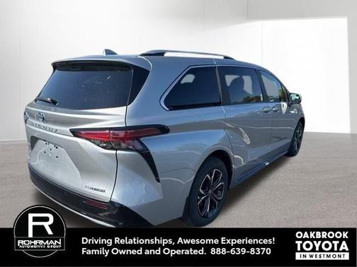 2025 Toyota Sienna Platinum 7 Passenger