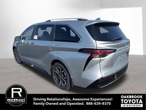 2025 Toyota Sienna Platinum 7 Passenger