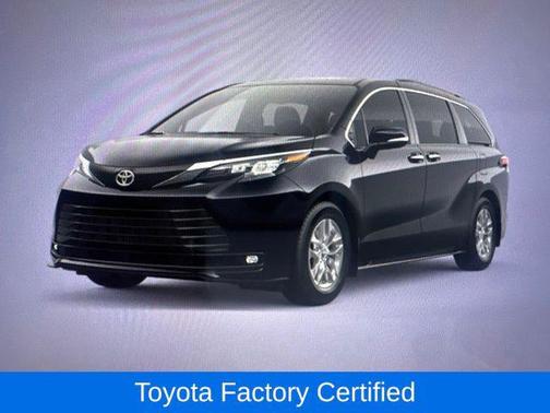 Midnight Black Metallic 2026 Toyota Sienna XLE