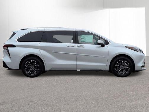 2026 Toyota Sienna Platinum