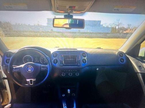 2017 Volkswagen Tiguan 2.0T Wolfsburg Edition