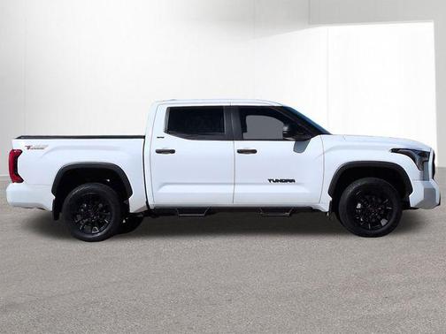 Ice Cap 2024 Toyota Tundra SR5