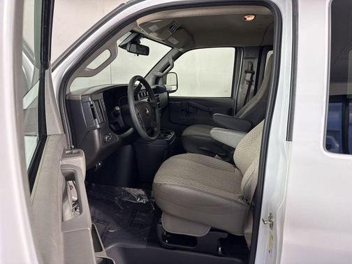 Summit White 2024 Chevrolet Express 3500 RWD 3500 Extended Wheelbase LT