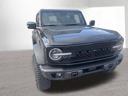 SHADOW BLACK 2023 Ford Bronco Wildtrak