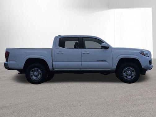 Ice Cap 2023 Toyota Tacoma SR5