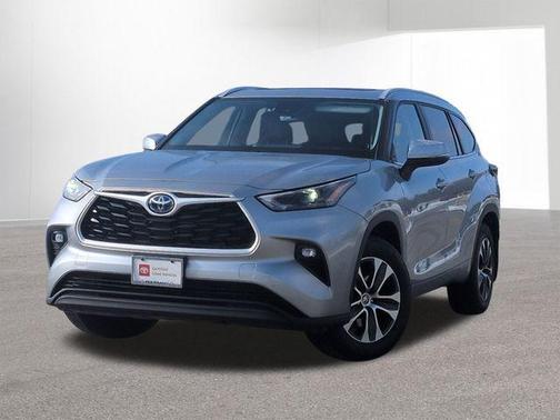 2024 Toyota Highlander Hybrid XLE