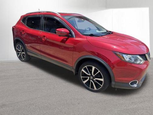 Palatial Ruby 2017 Nissan Rogue Sport SL