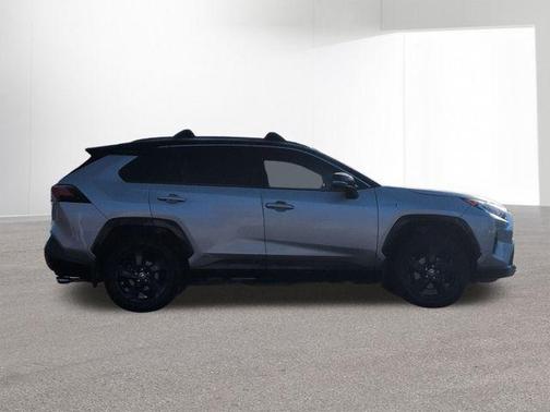 2021 Toyota RAV4 Hybrid SE