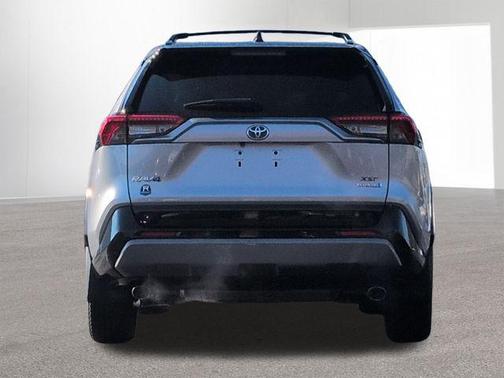 2021 Toyota RAV4 Hybrid SE