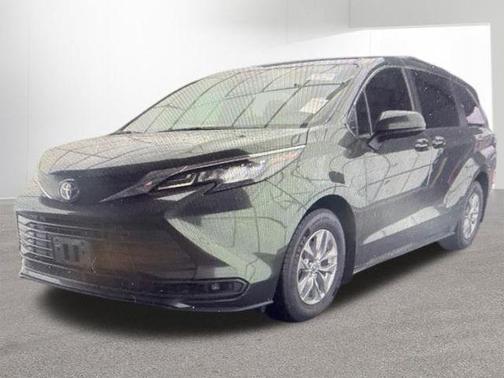 Cypress 2024 Toyota Sienna LE