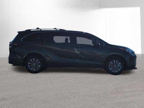 Cypress 2024 Toyota Sienna LE