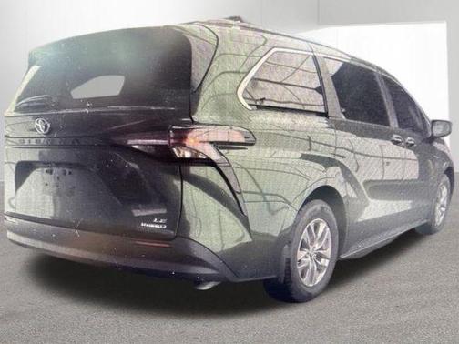 Cypress 2024 Toyota Sienna LE