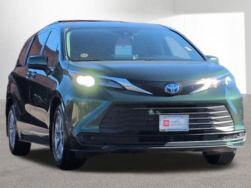 Cypress 2024 Toyota Sienna LE