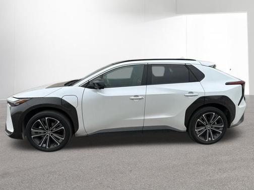 2023 Toyota bZ4X Limited
