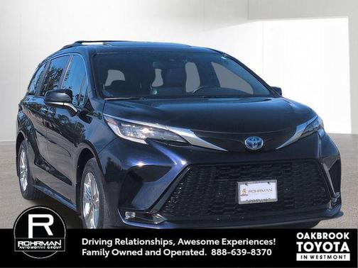 2022 Toyota Sienna XSE 7 Passenger