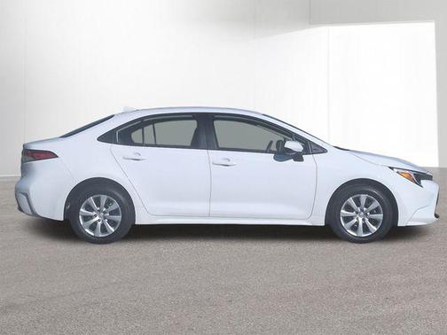 2025 Toyota Corolla Hybrid SE