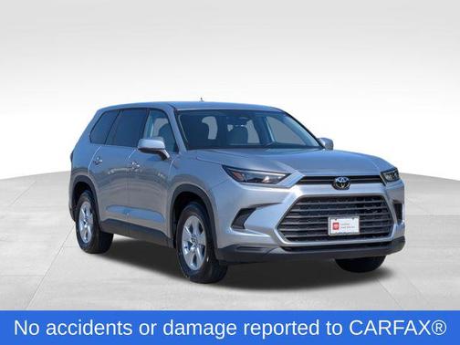 2025 Toyota Highlander LE