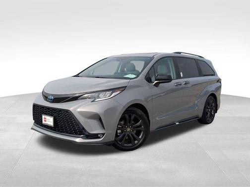 2025 Toyota Sienna XSE 7 Passenger