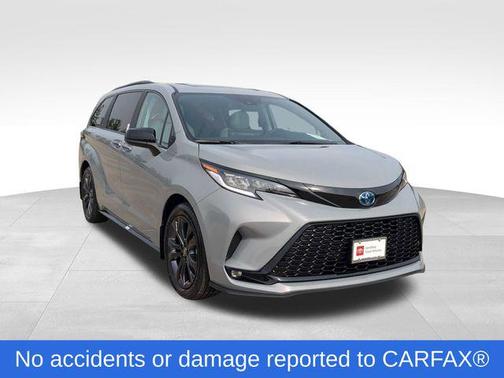 2025 Toyota Sienna XSE 7 Passenger