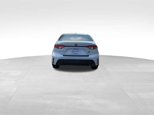 2025 Toyota Corolla Hybrid SE