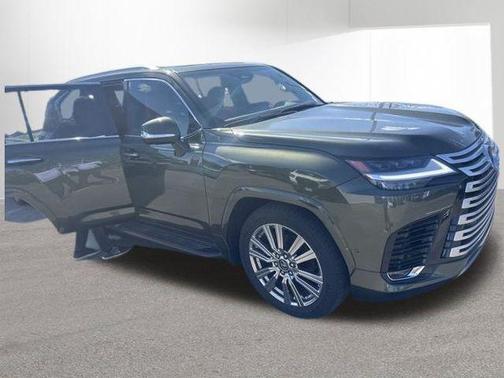 Nori Green Pearl 2025 Lexus LX 700h Ultra Luxury