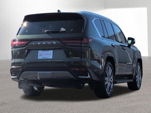 Nori Green Pearl 2025 Lexus LX 700h Ultra Luxury