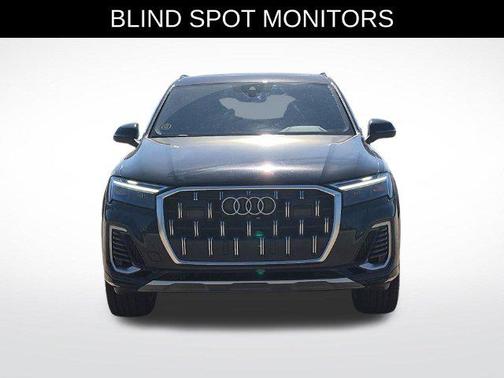Mythos Black Metallic 2025 Audi Q7 55 Premium Plus